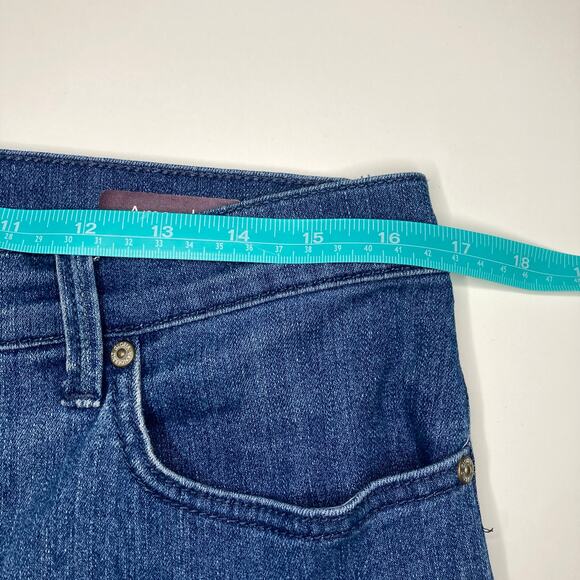 Gloria Vanderbilt Size 12 Anamda Straight Blue Jeans - Picture 6 of 7